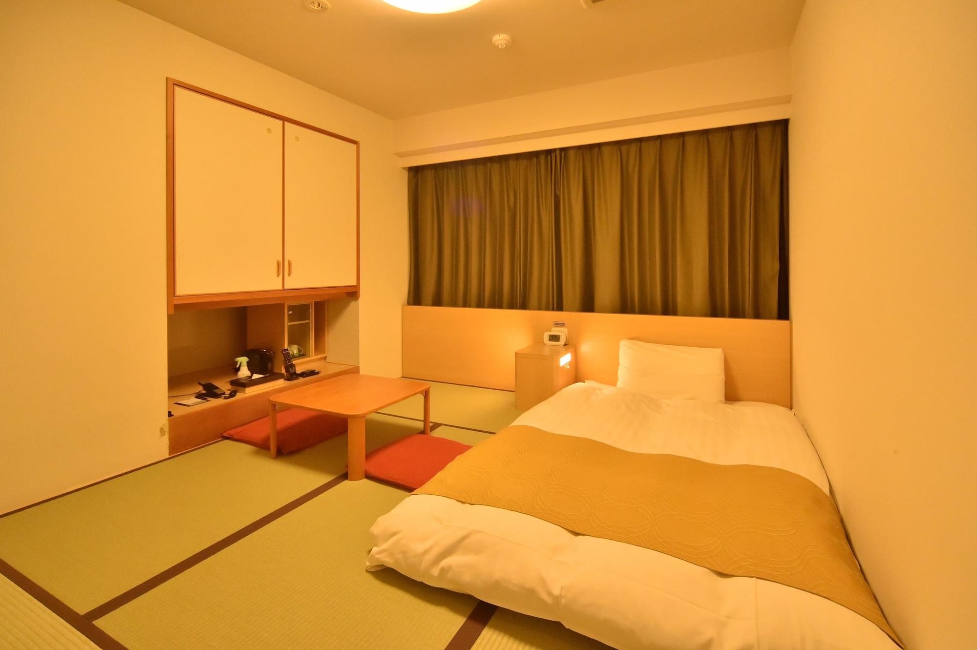 Hotel Dormy 3*